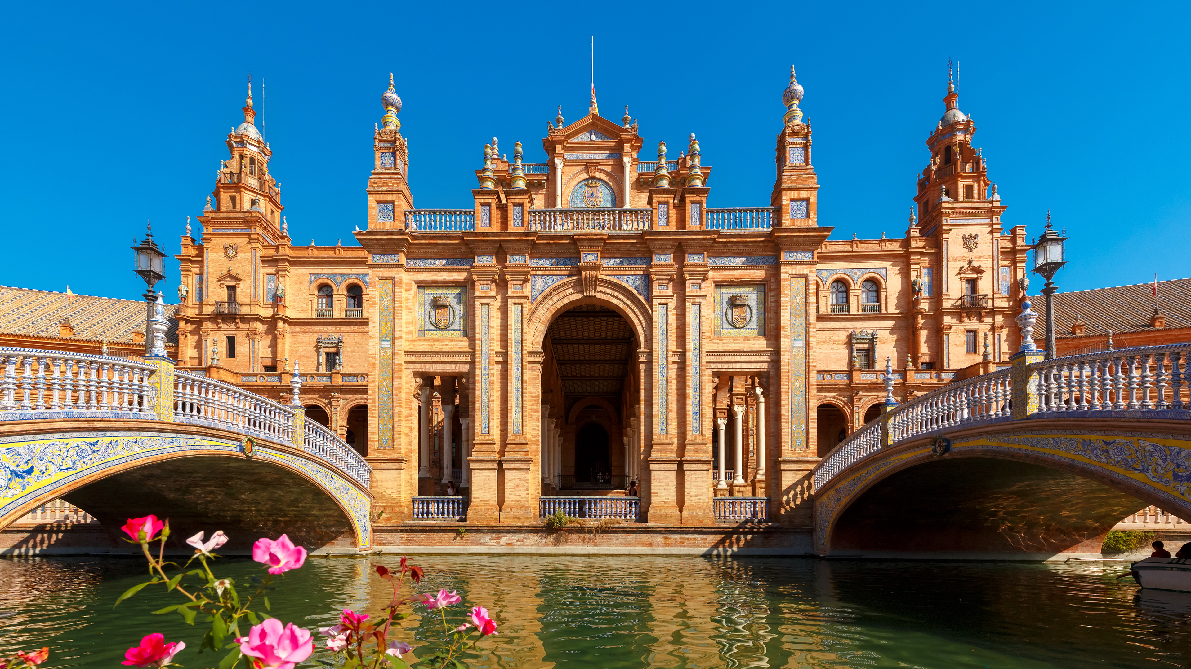 Plaza de España, Sevilla, España (© KavalenkavaVolha/Getty images)